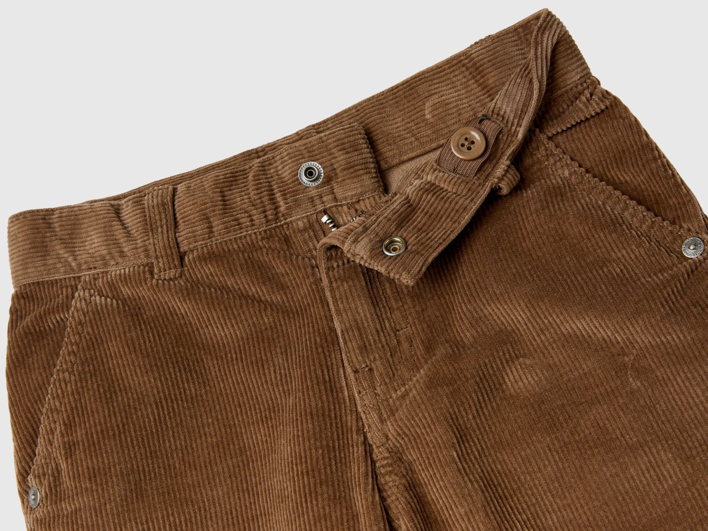Trousers in velvet with cuff