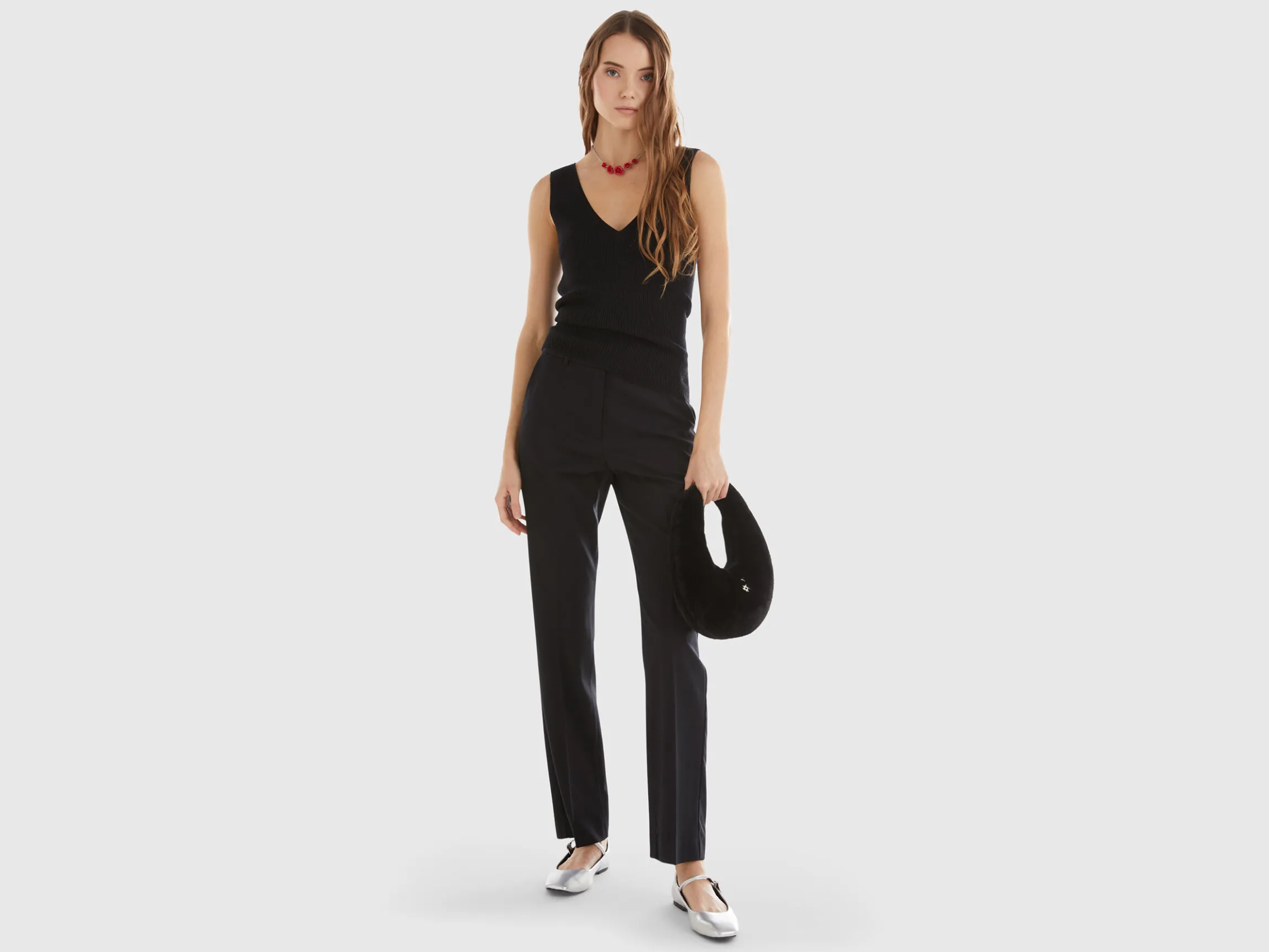 Trousers in wool and viscose blend