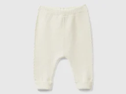 Trousers with cables in recycled wool blend