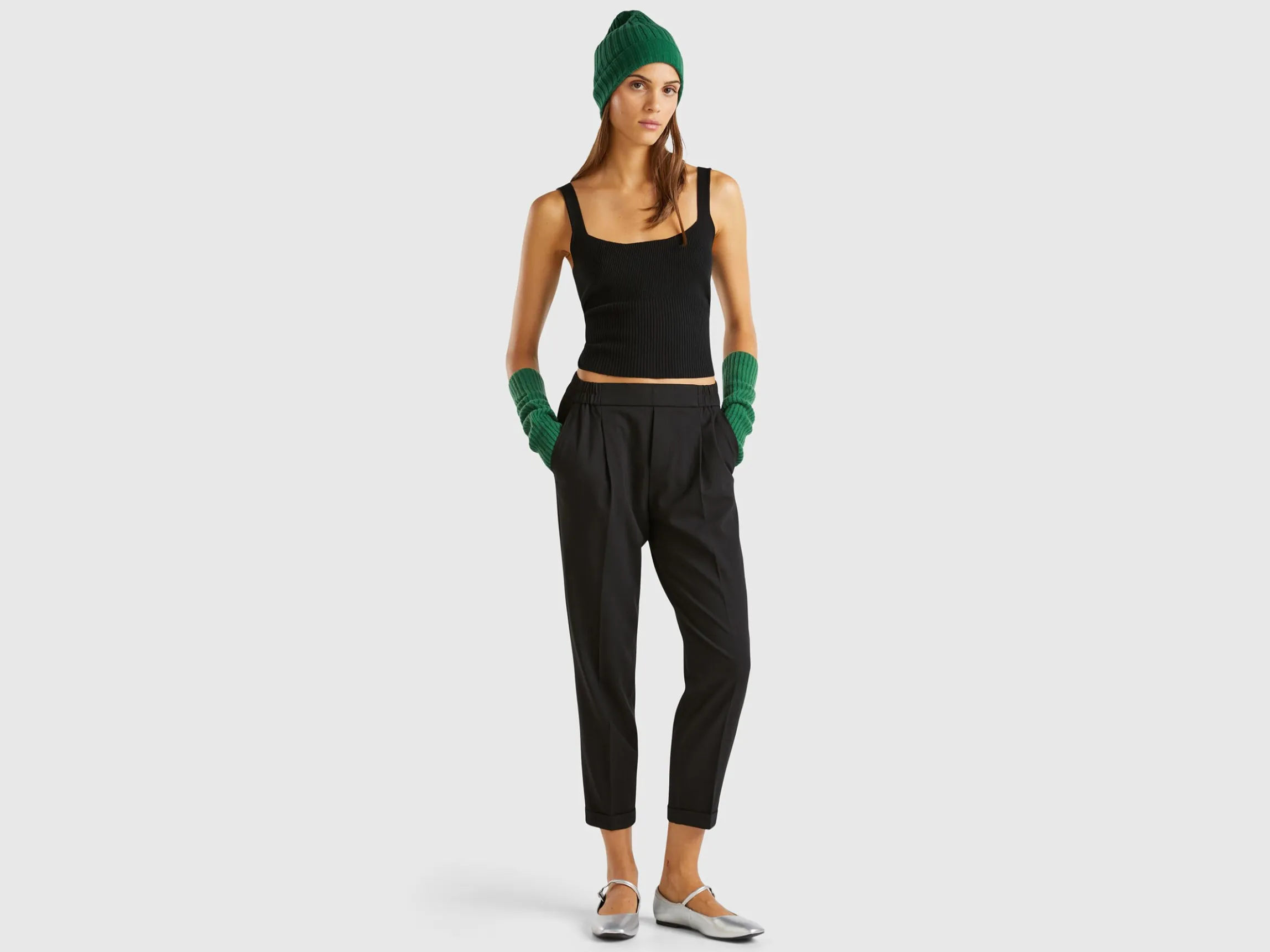 Trousers with cuff in stretch viscose blend