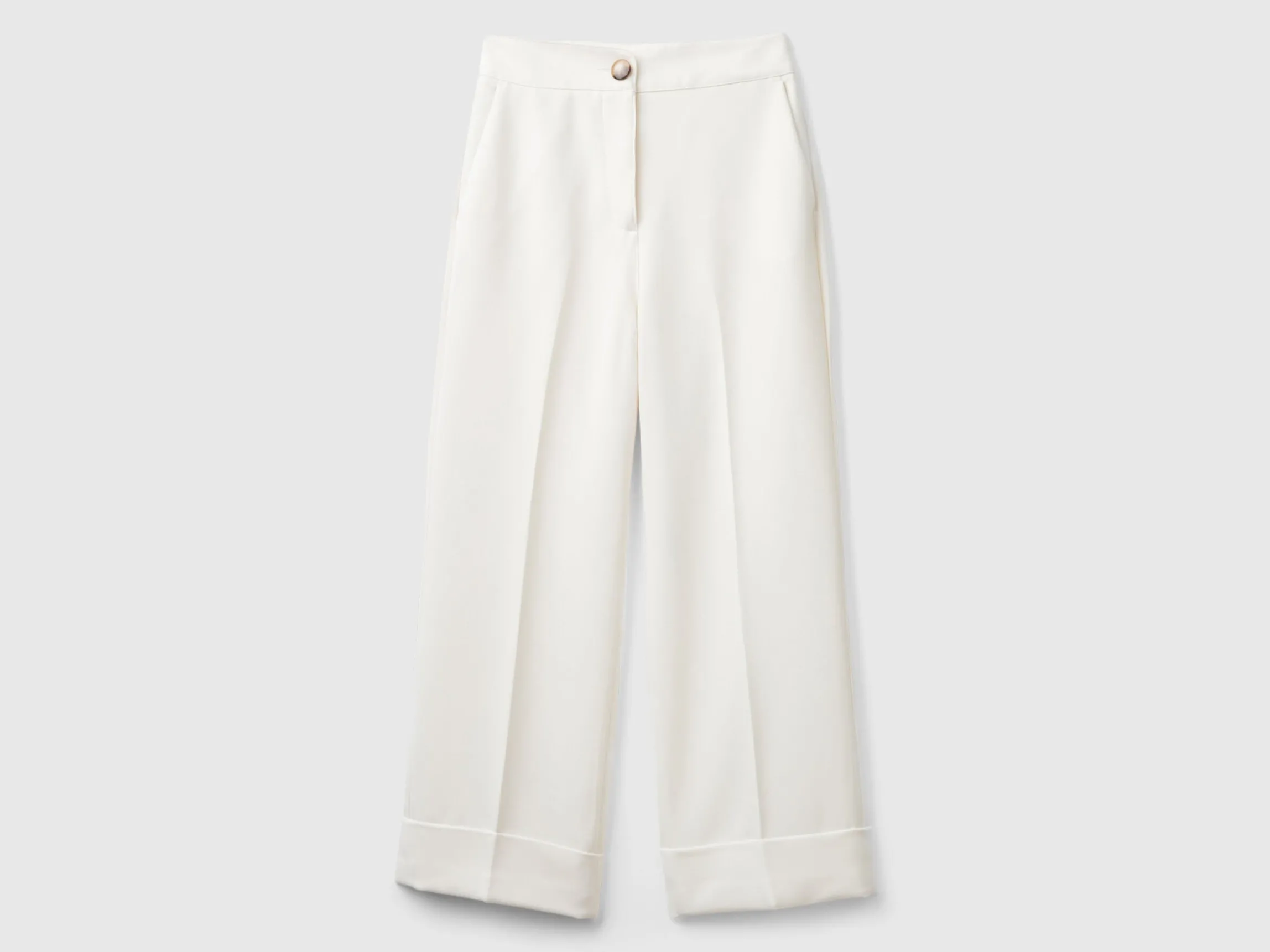 Trousers with cuffs