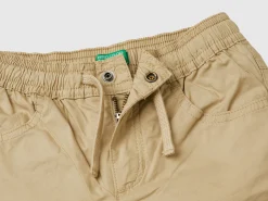 Trousers with drawstring