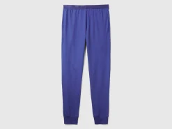 Trousers with elastic logo