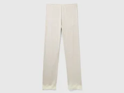 Trousers with lace details