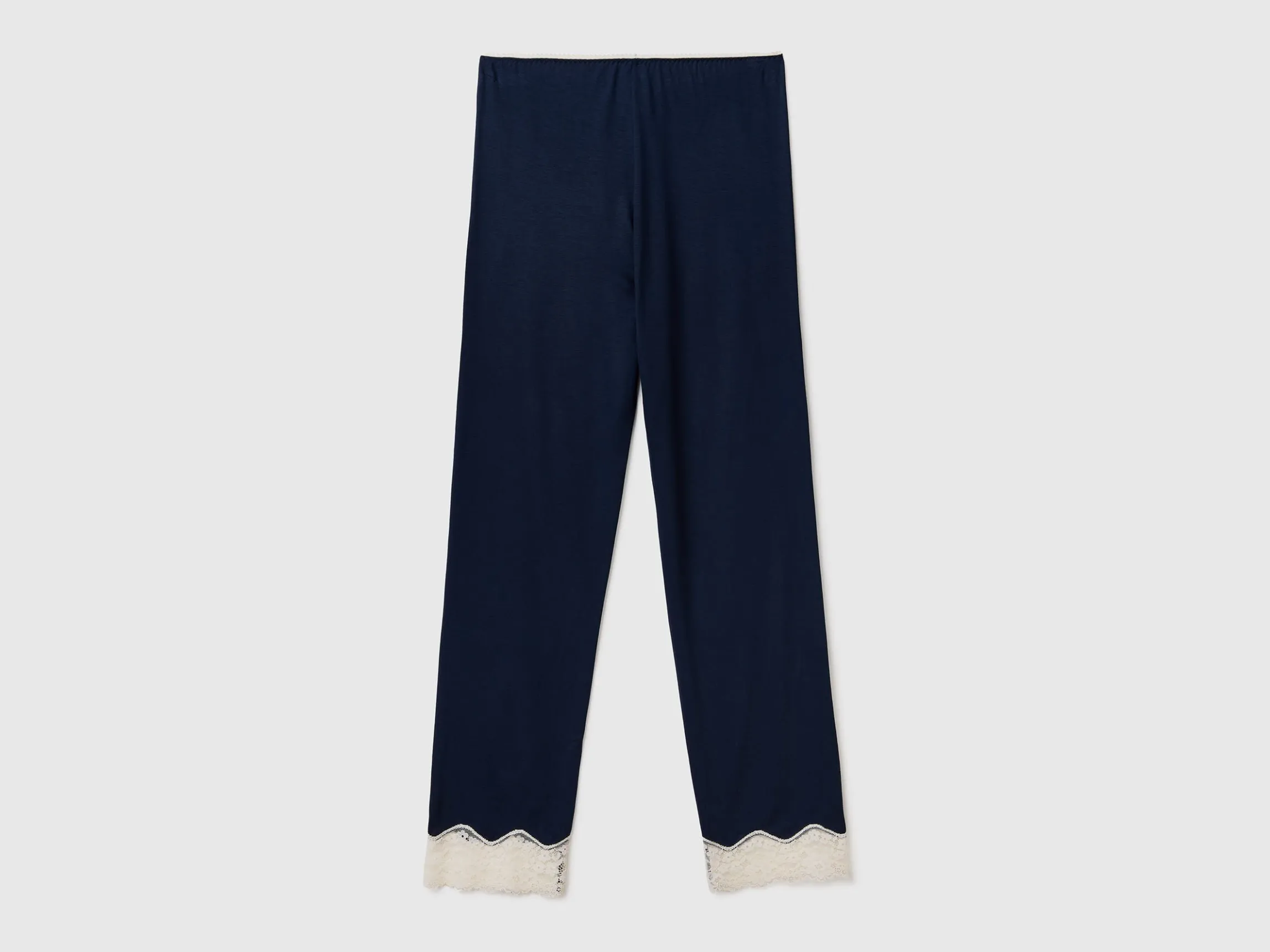 Trousers with lace details