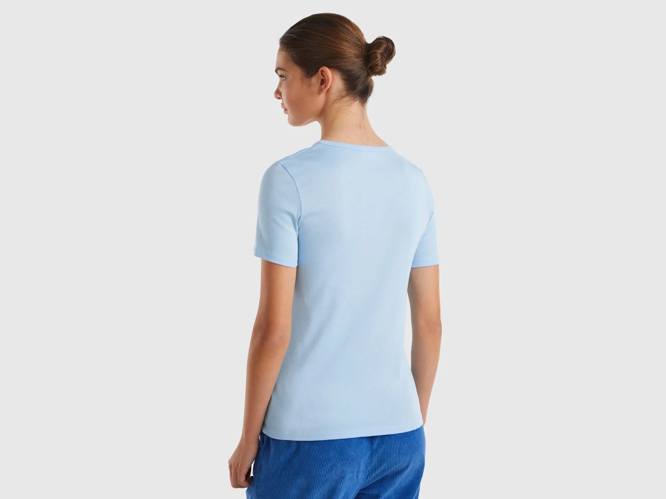 T-shirt in 100% cotton with glitter print logo