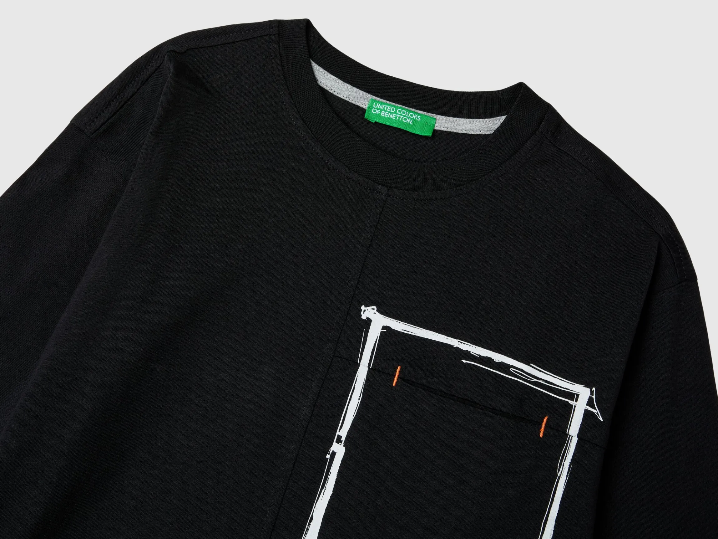 T-shirt in organic cotton with pocket
