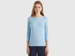 T-shirt with boat neck in 100% cotton