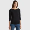 T-shirt with boat neck in 100% cotton