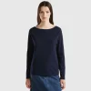 T-shirt with boat neck in 100% cotton