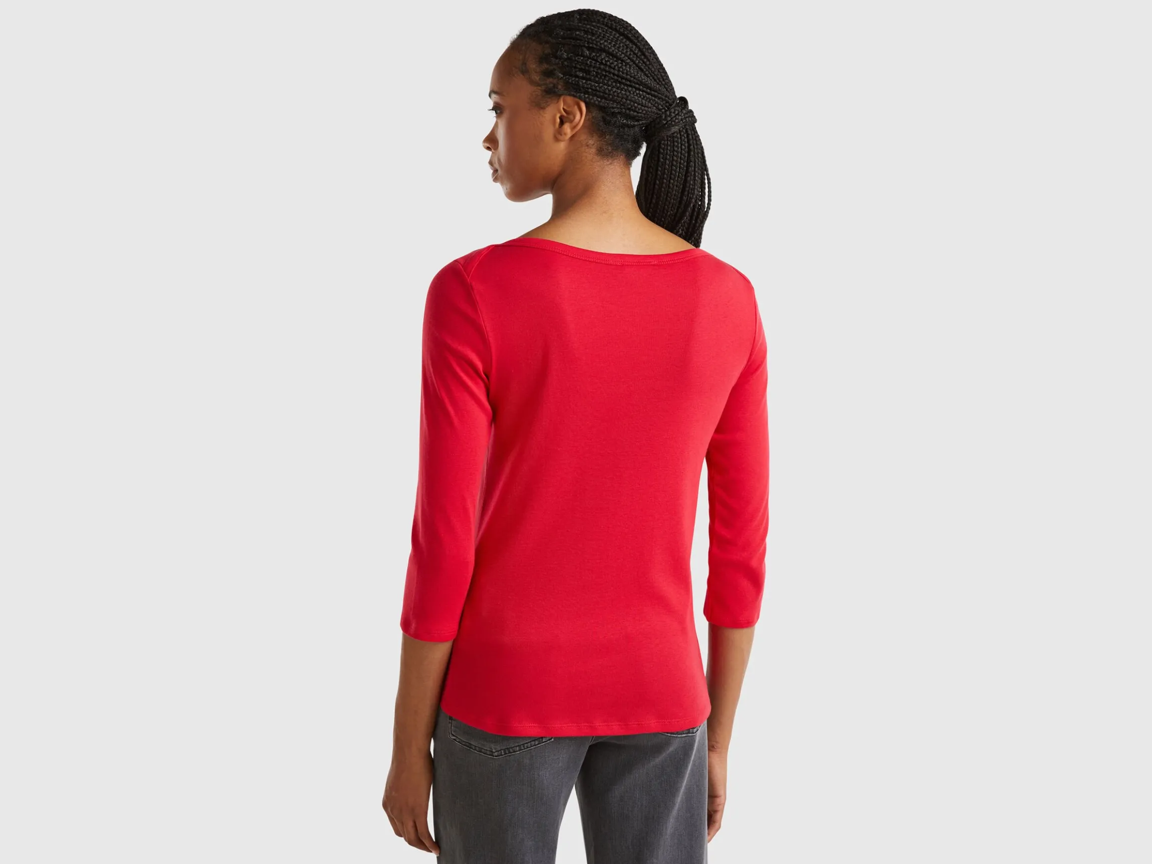 T-shirt with boat neck in 100% cotton