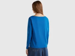 T-shirt with boat neck in 100% cotton