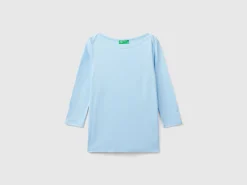 T-shirt with boat neck in 100% cotton