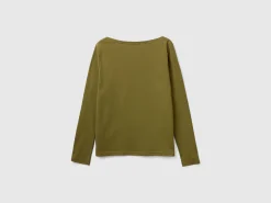 T-shirt with boat neck in 100% cotton