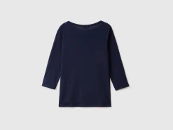T-shirt with boat neck in 100% cotton