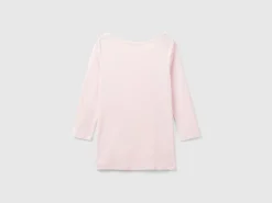 T-shirt with boat neck in 100% cotton