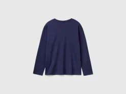 T-shirt with embroidered logo