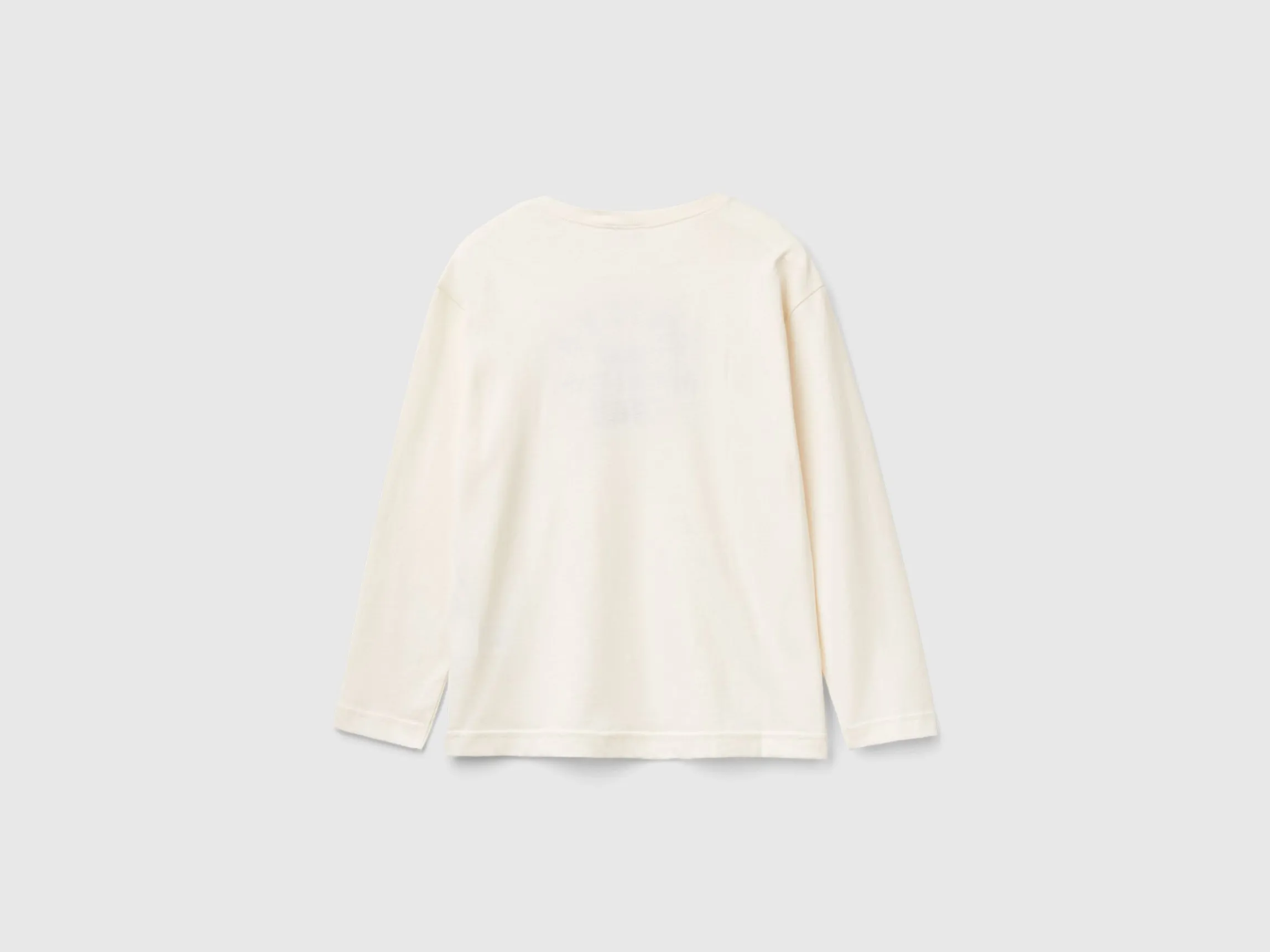 T-shirt with embroidered logo