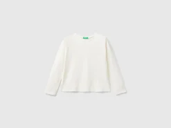 T-shirt with glittery print