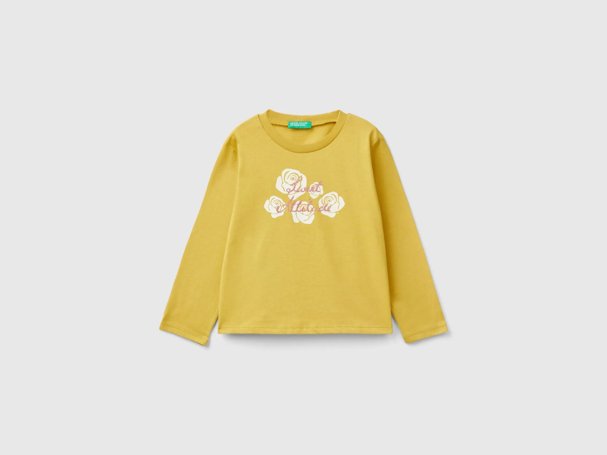 T-shirt with glittery print