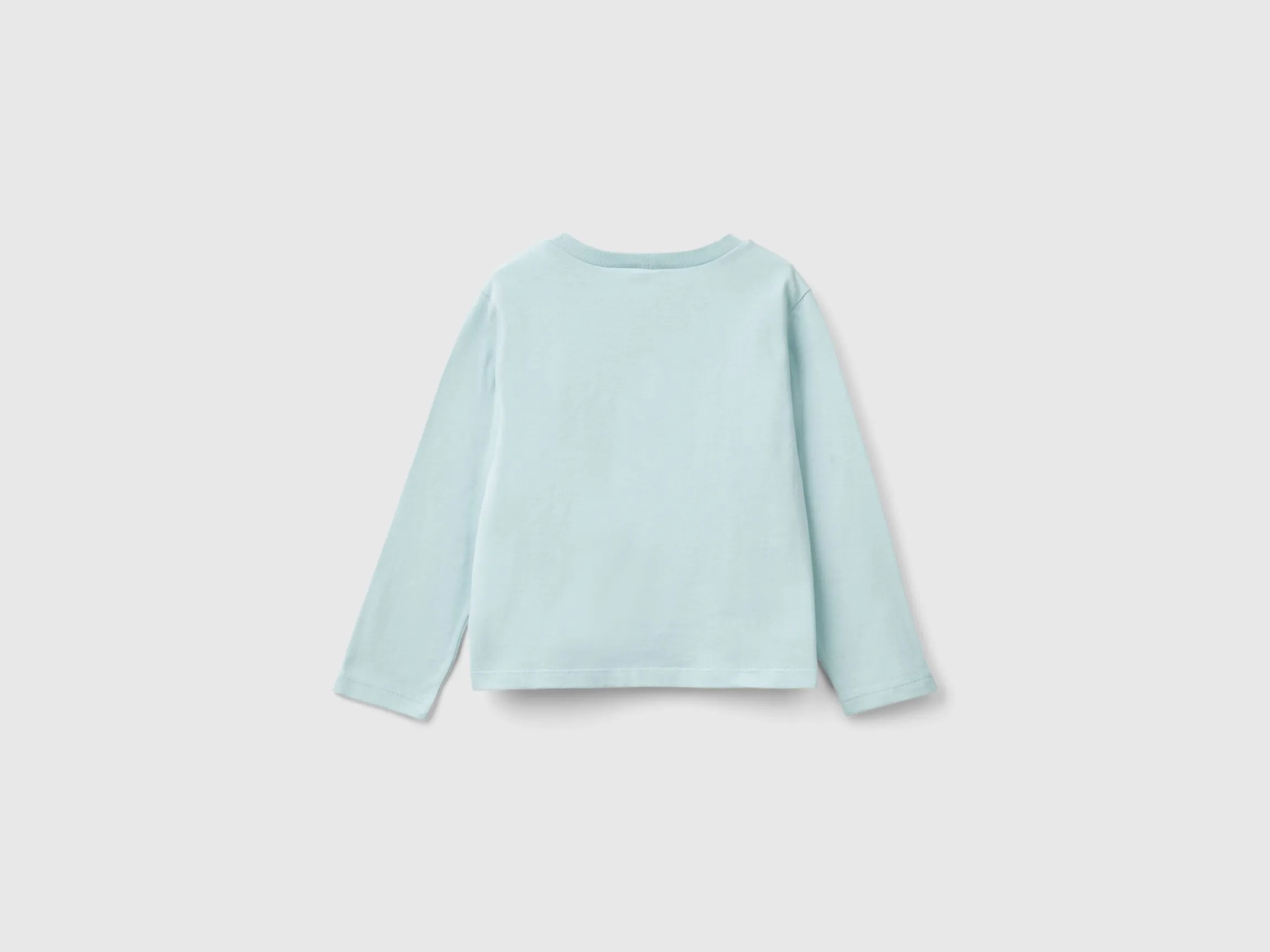 T-shirt with glittery print