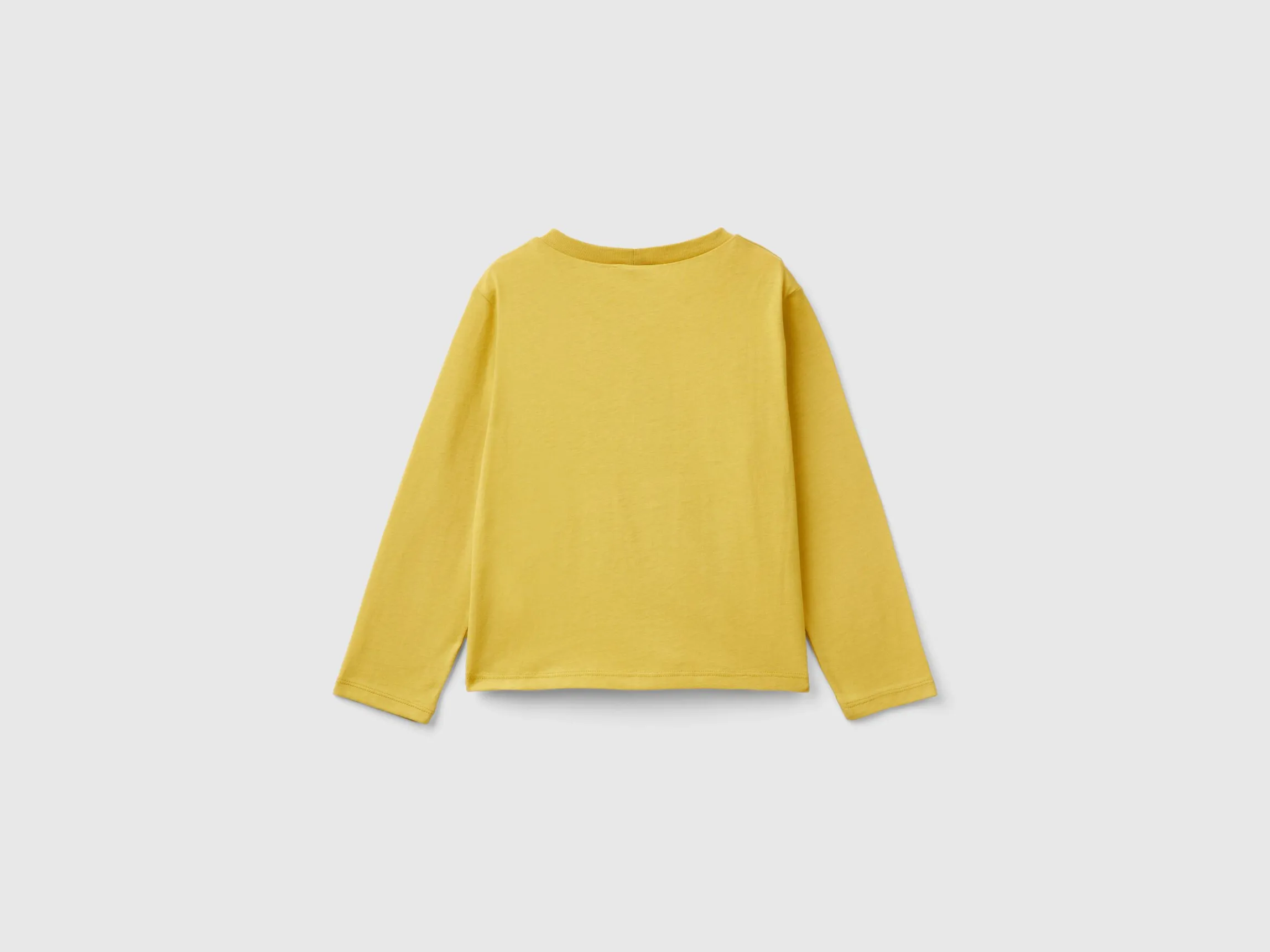 T-shirt with glittery print