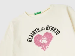 T-shirt with glittery print
