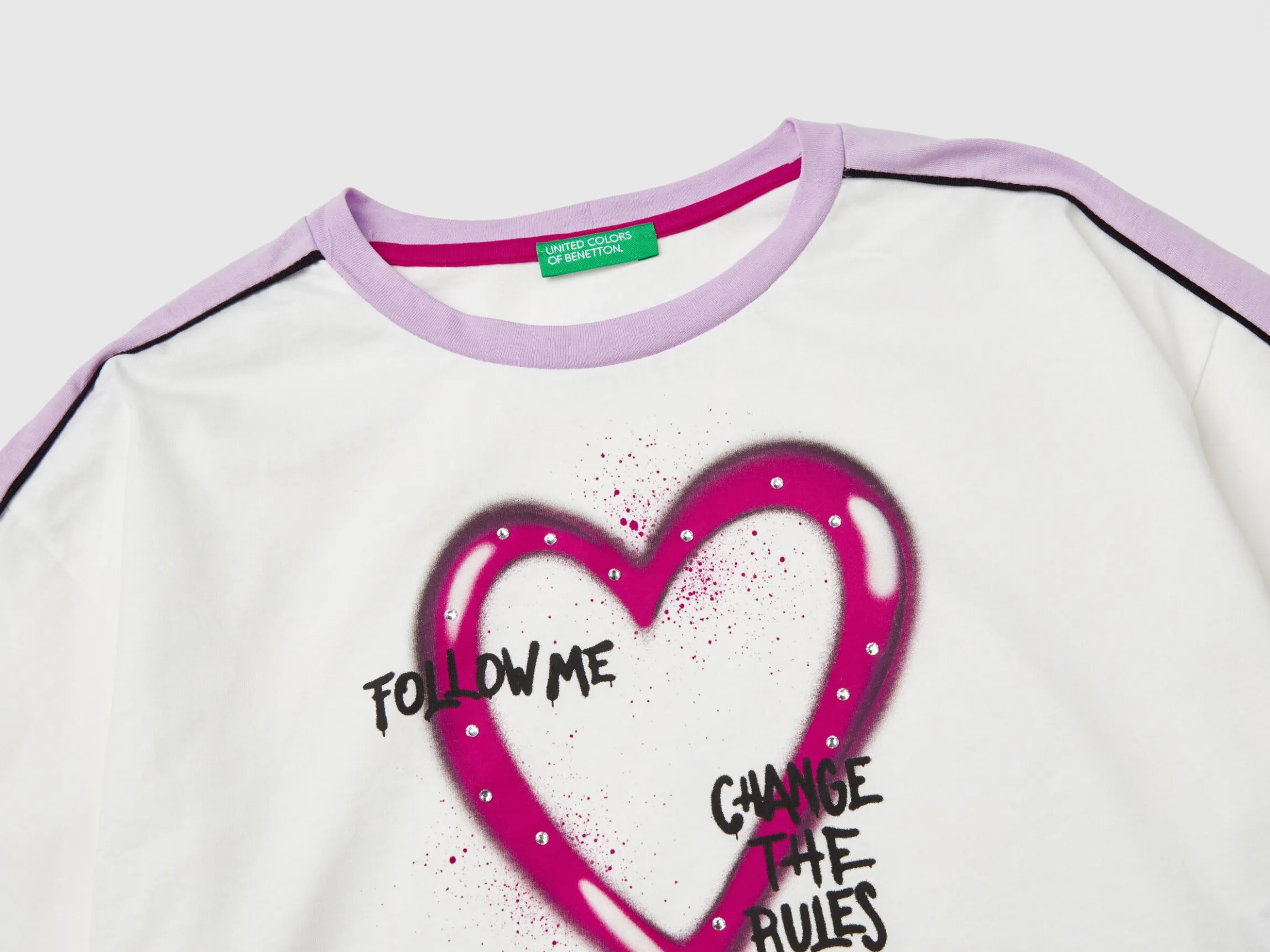 T-shirt with graffiti print and rhinestone