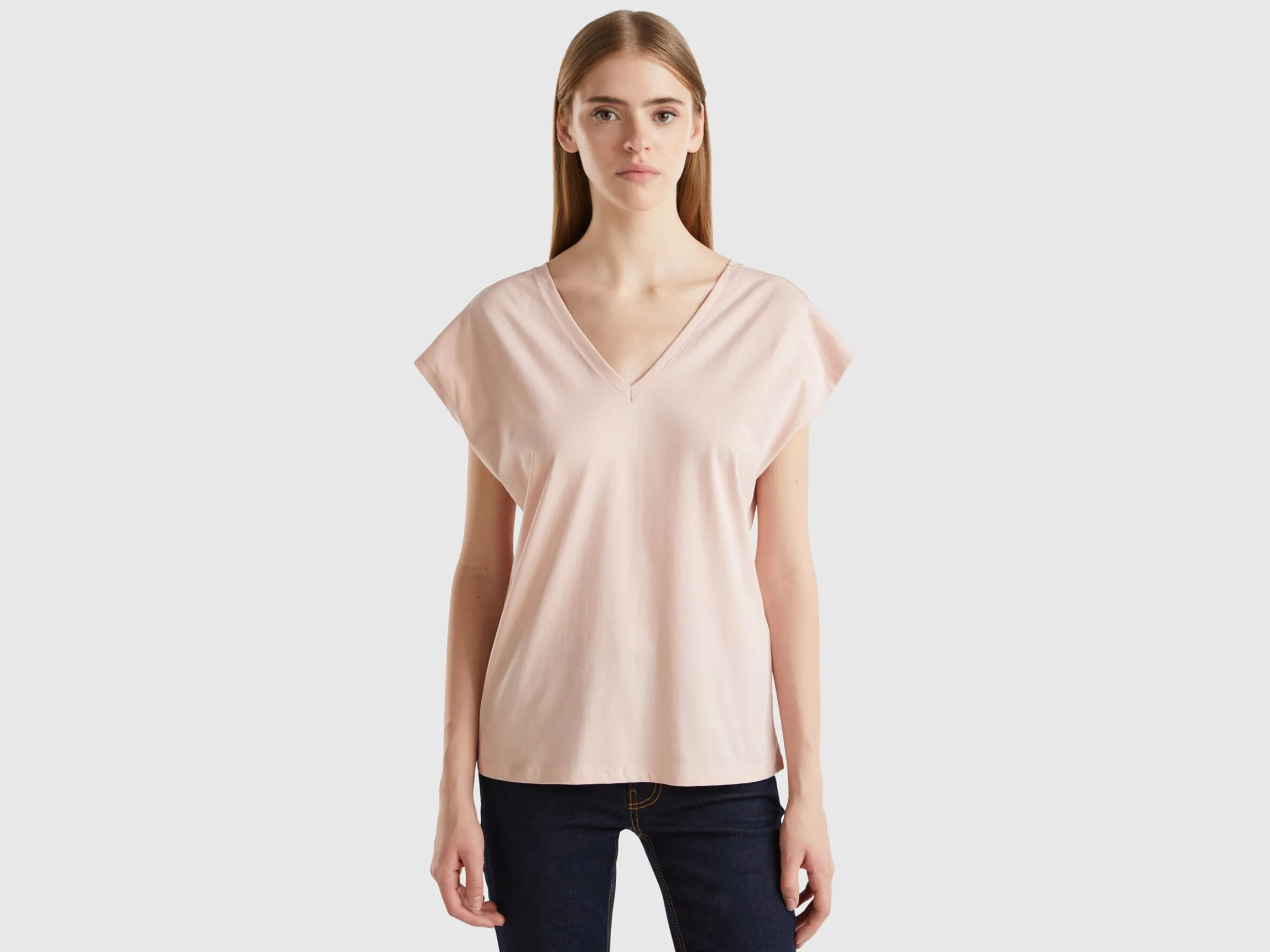 T-shirt with kimono sleeves