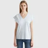 T-shirt with kimono sleeves
