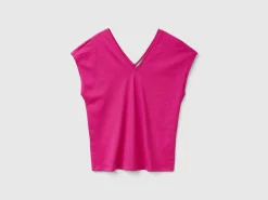 T-shirt with kimono sleeves