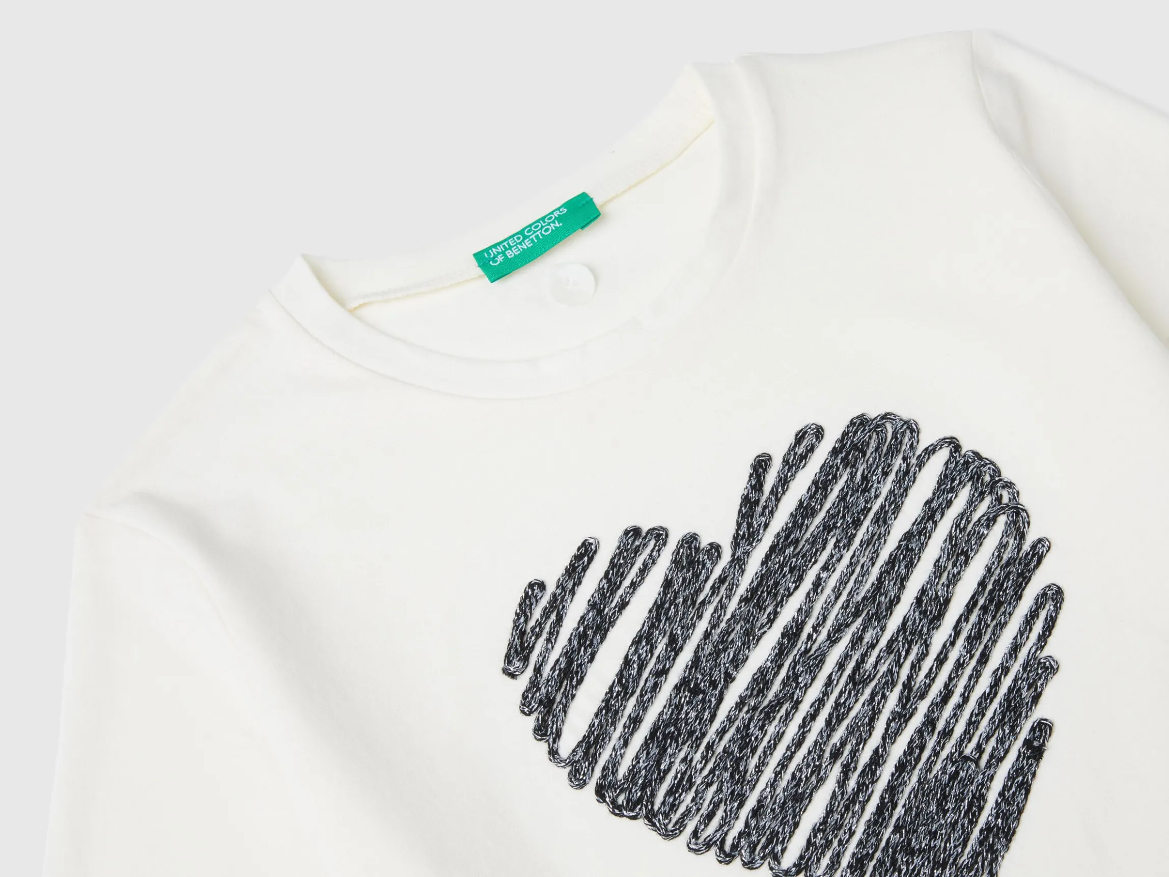 T-shirt with lurex embroidery