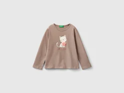 T-shirt with petal effect applique