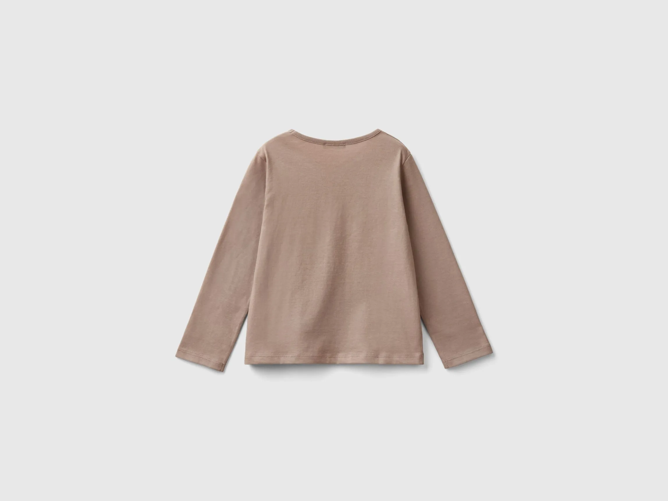 T-shirt with petal effect applique
