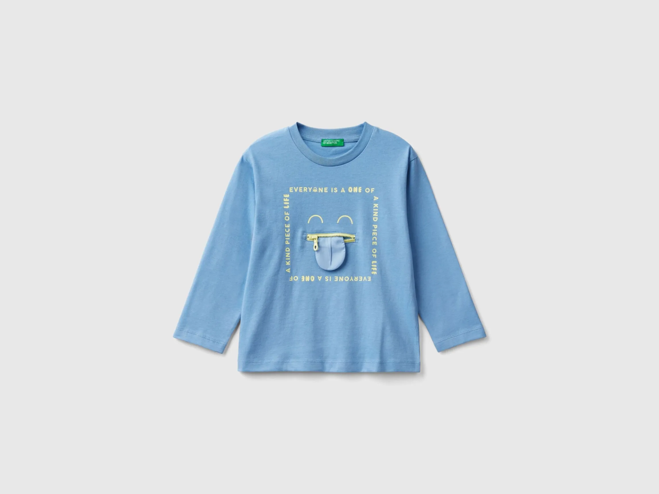 T-shirt with print and applique