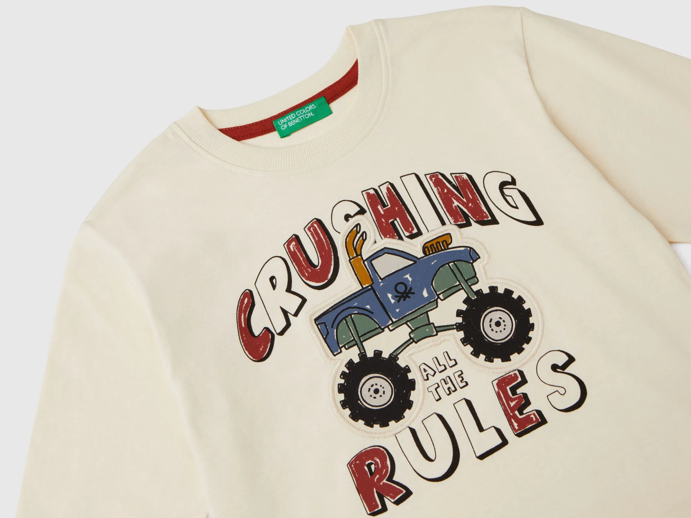 T-shirt with print and applique