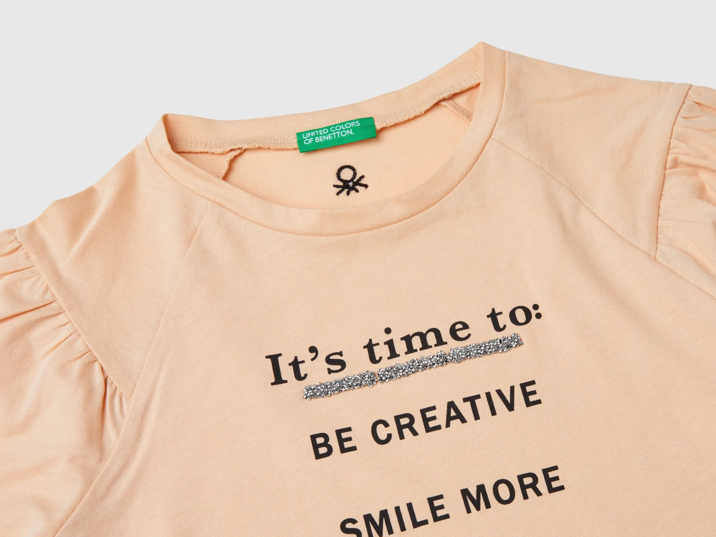 T-shirt with print and applique