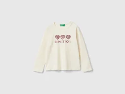 T-shirt with print and sequins