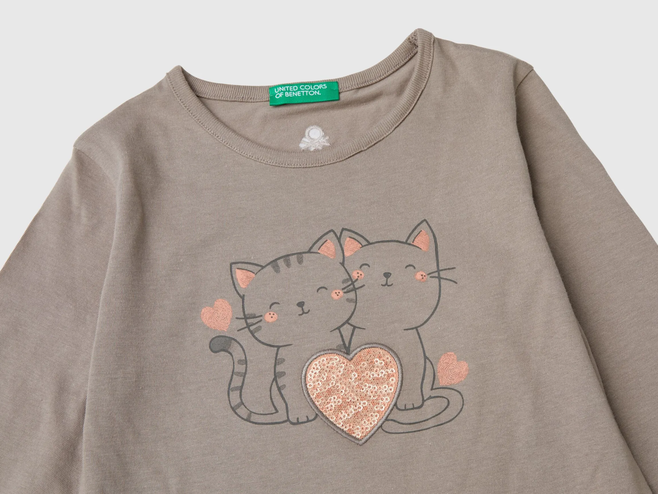 T-shirt with print and sequins