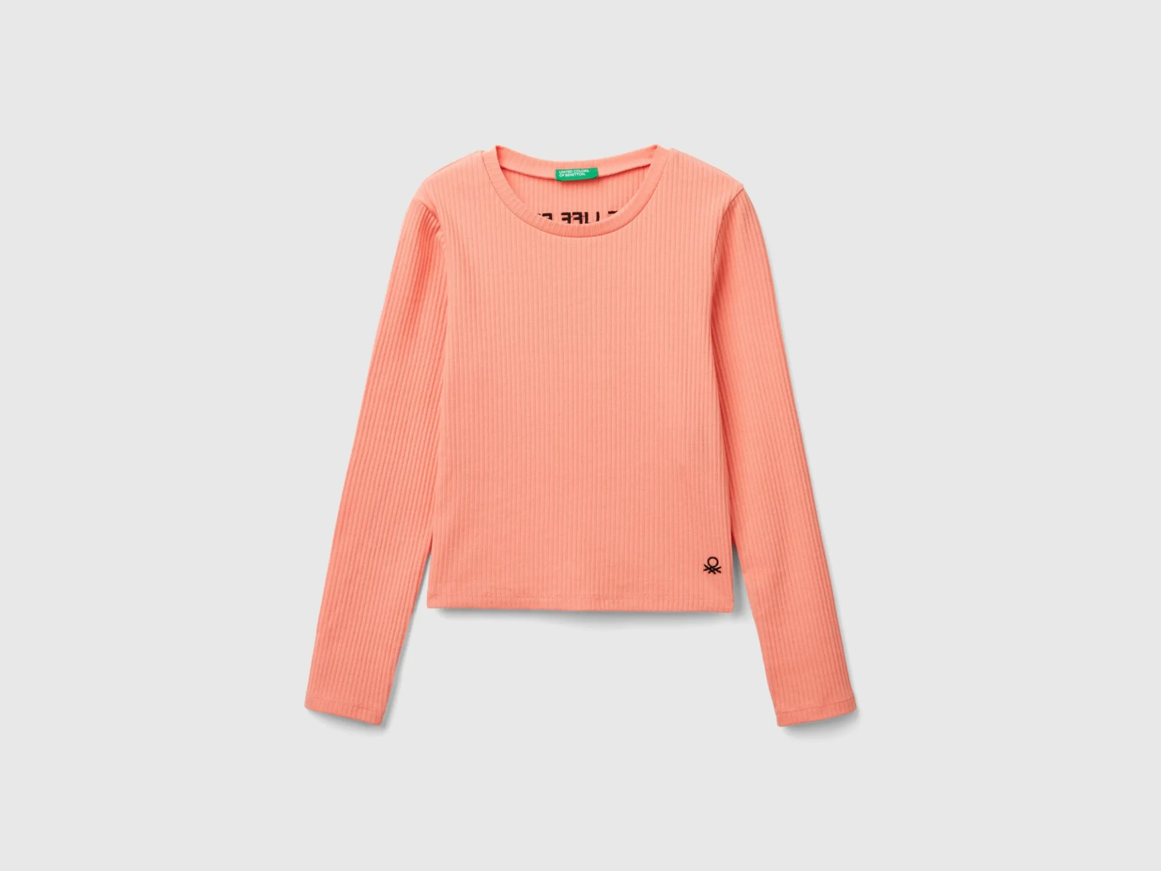 T-shirt with print on the back