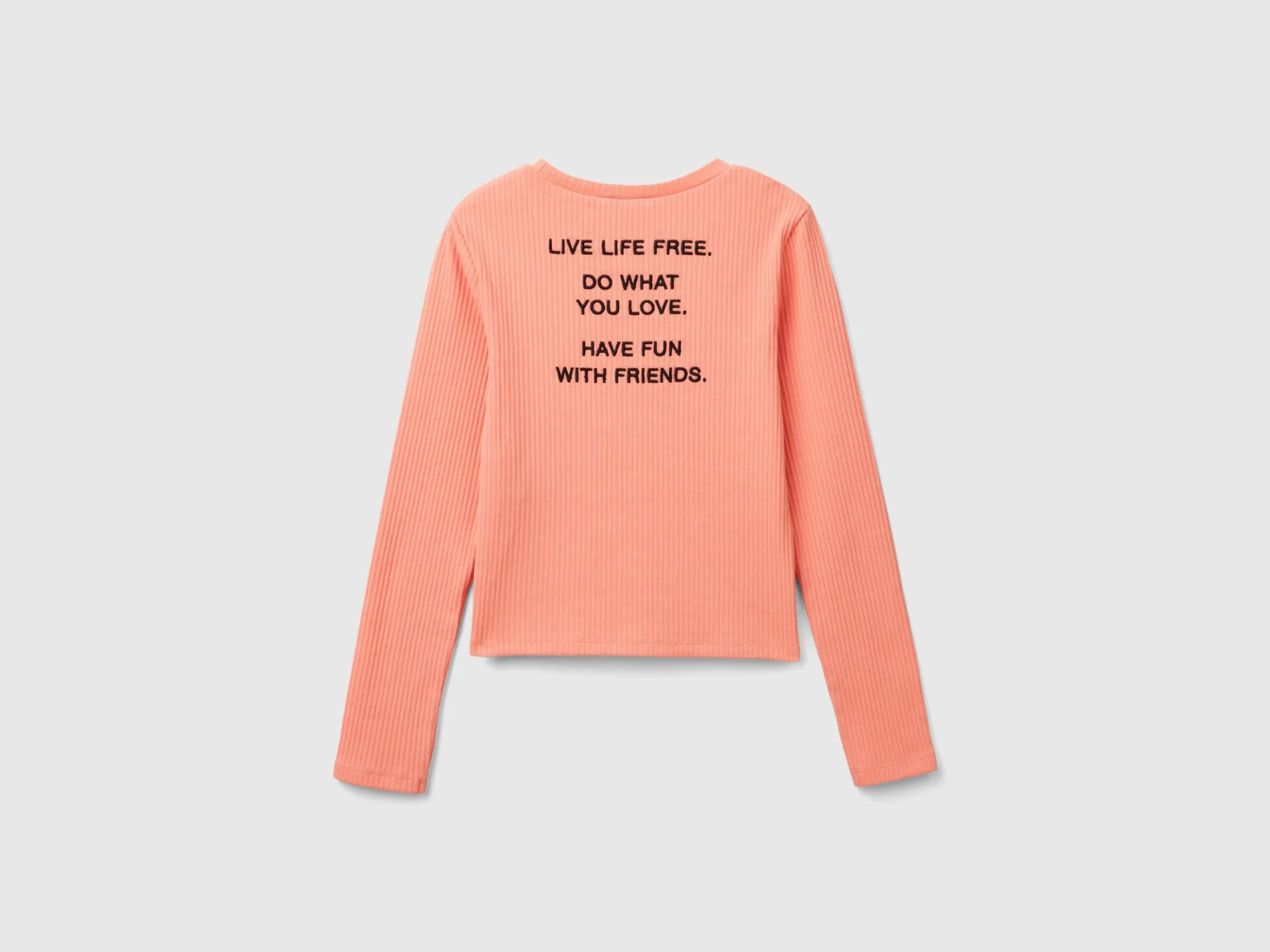 T-shirt with print on the back