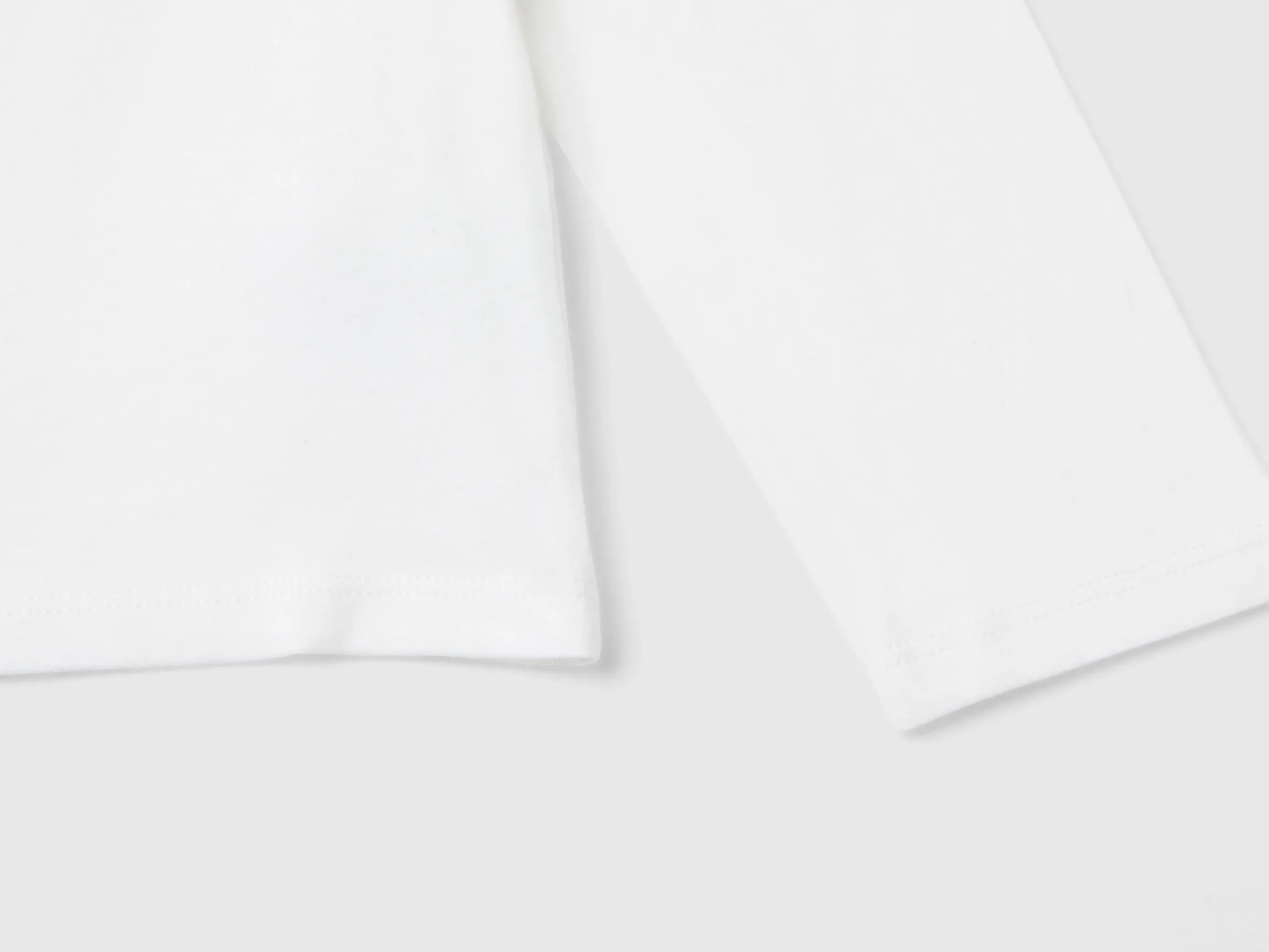 T-shirt with rhinestone logo