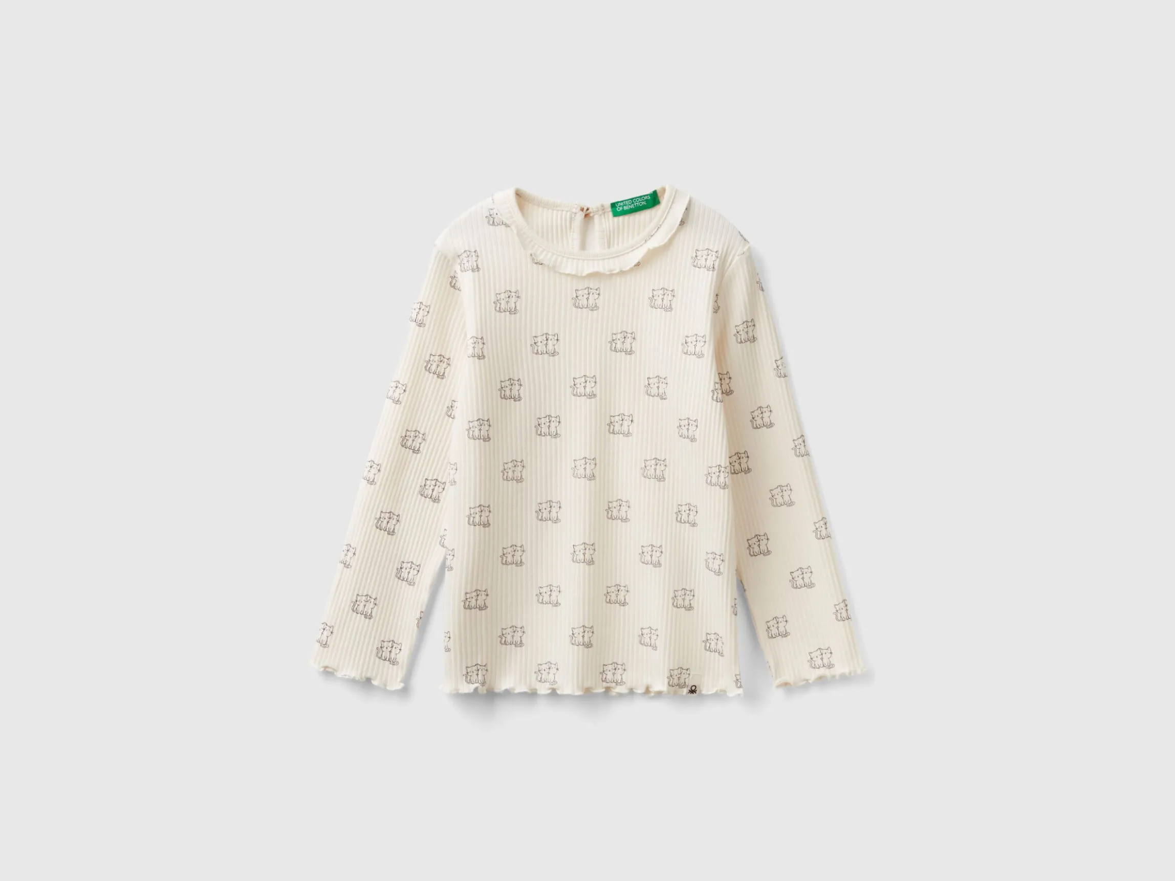 T-shirt with rouched collar