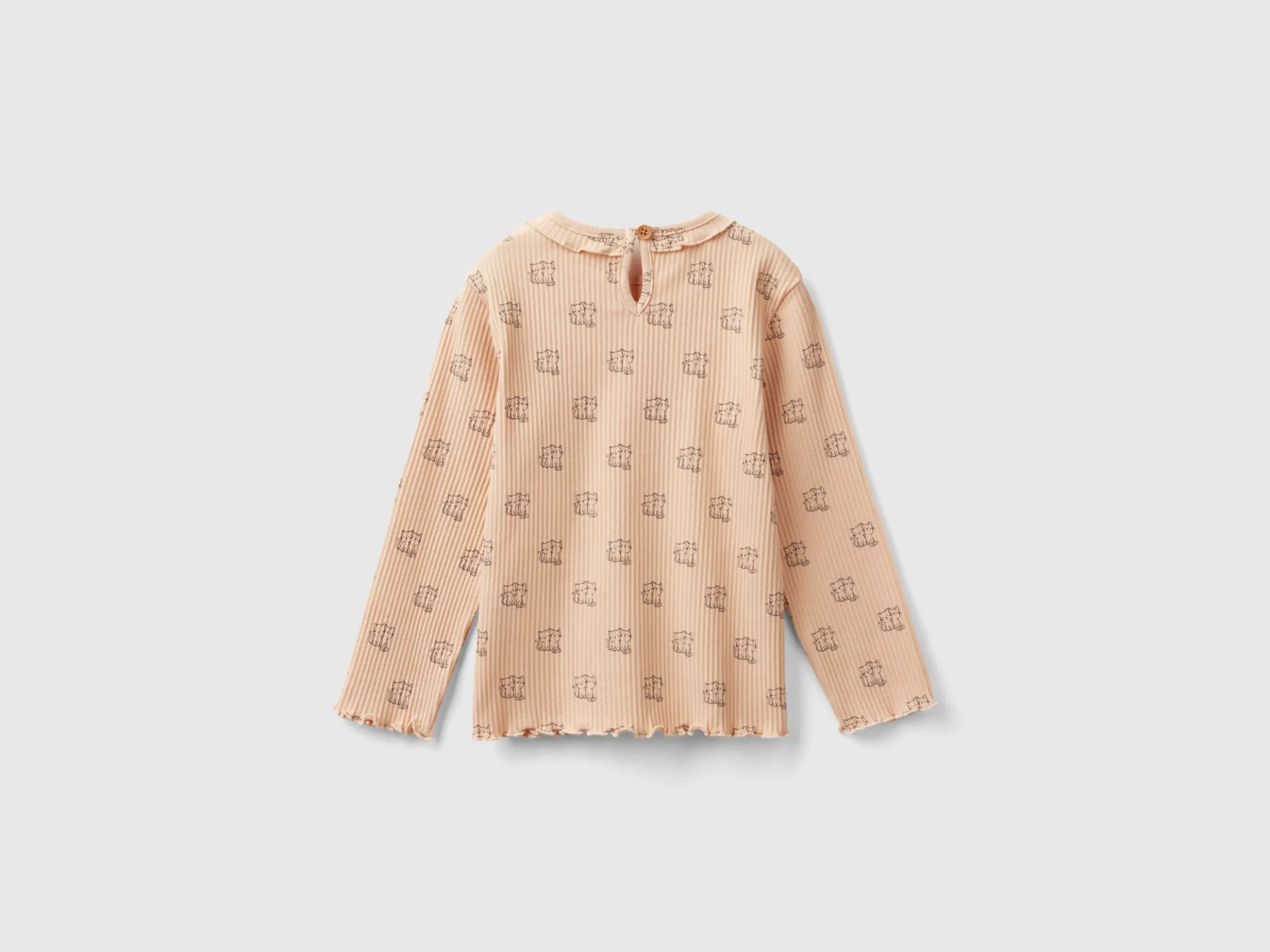 T-shirt with rouched collar