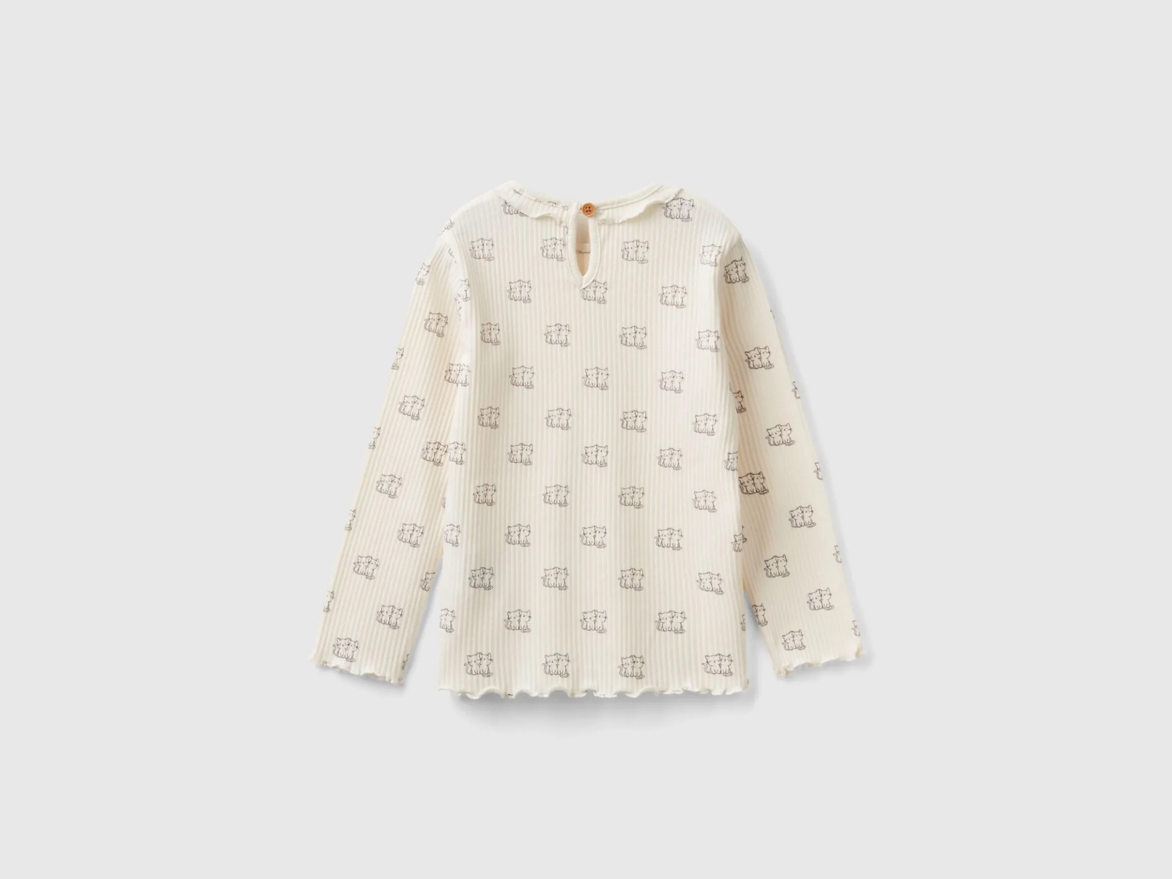 T-shirt with rouched collar