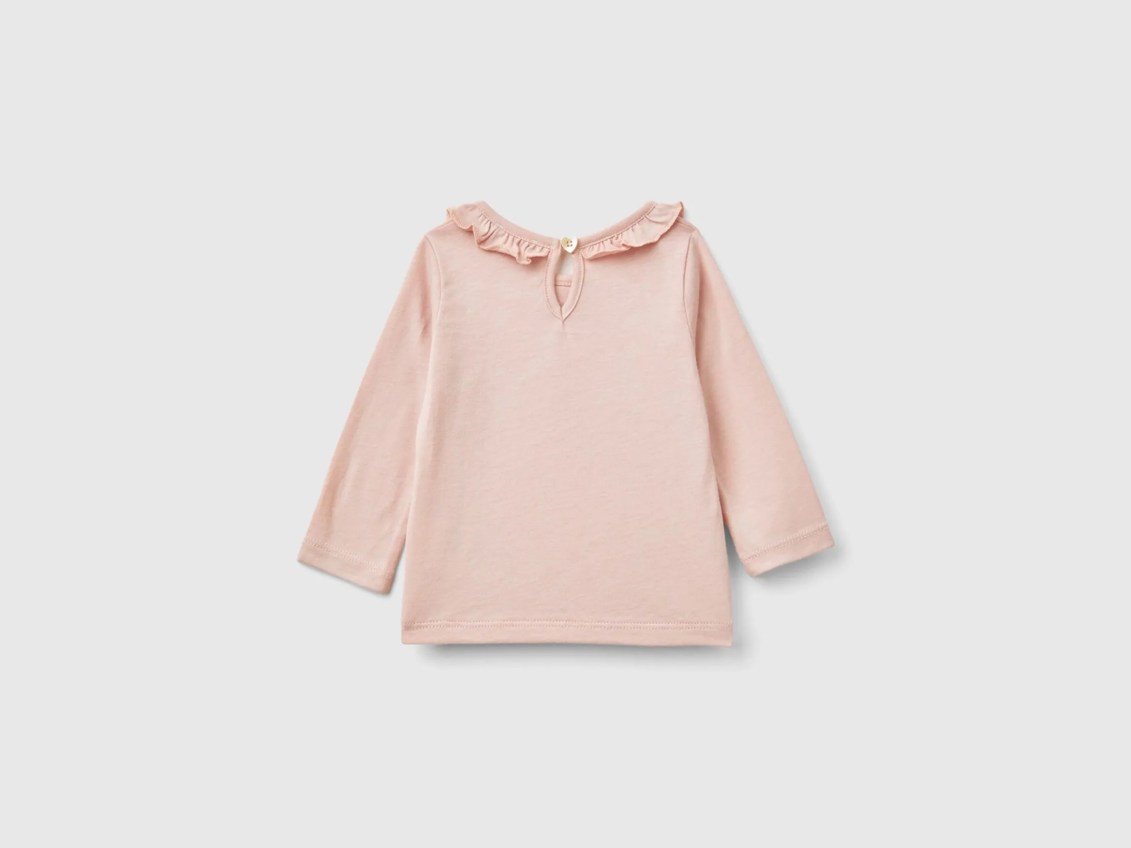 T-shirt with rouched collar