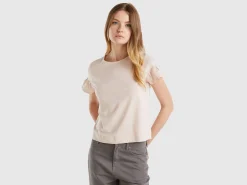 T-shirt with ruffled sleeves