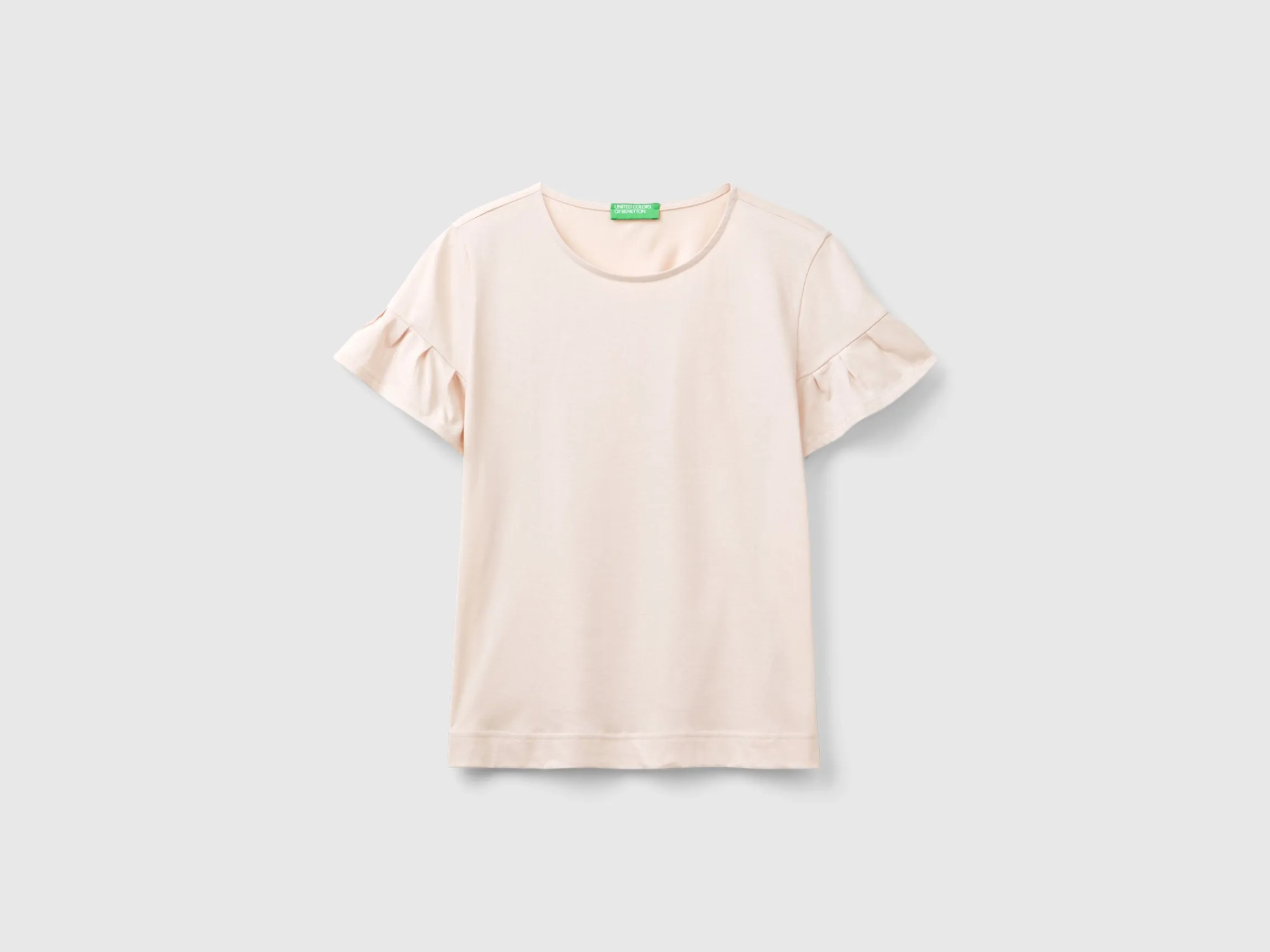 T-shirt with ruffled sleeves