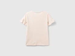 T-shirt with ruffled sleeves