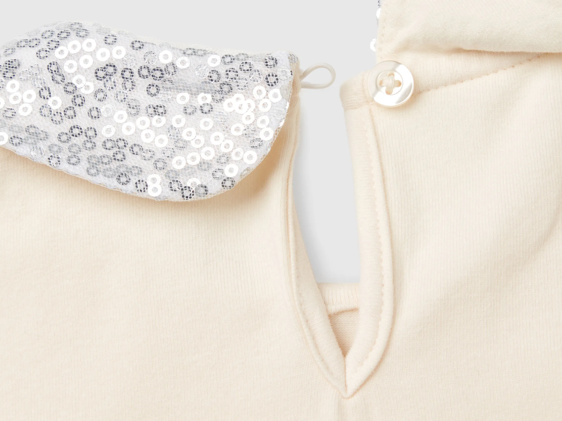 T-shirt with sequin collar